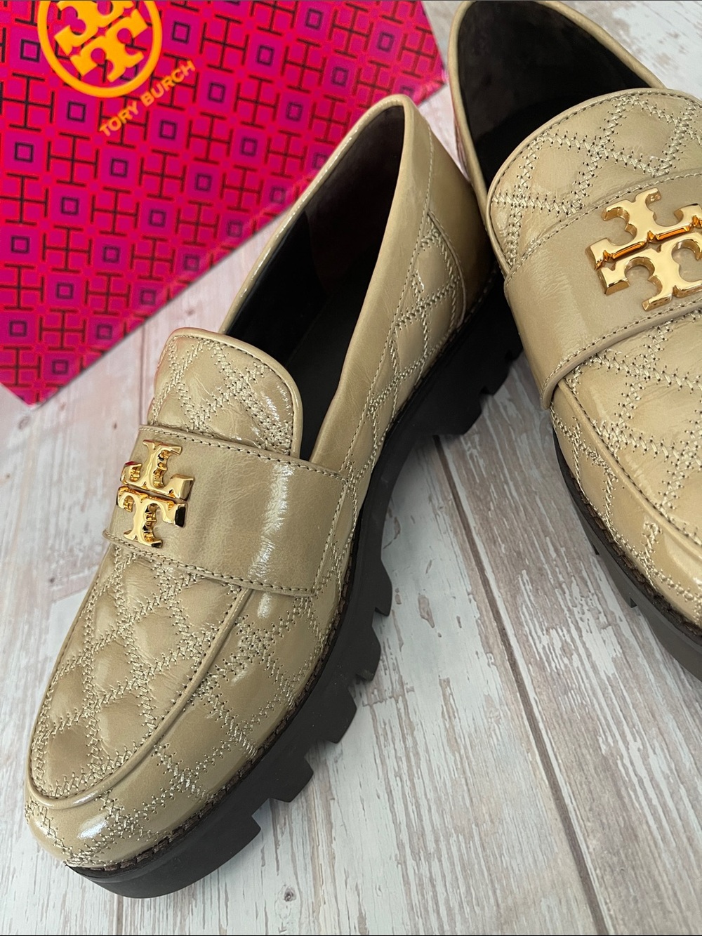$685 NEW Tory Burch Mini Every Chunky Loafer Size 8.5 Beige Nude Quilted TB logo - Picture 13 of 16